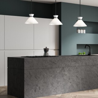 alm-halston-p-m-bk_insitu1