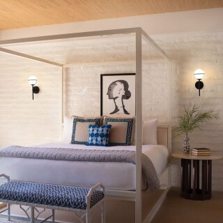 hk-hollis1-o-bk-bath_insitu1