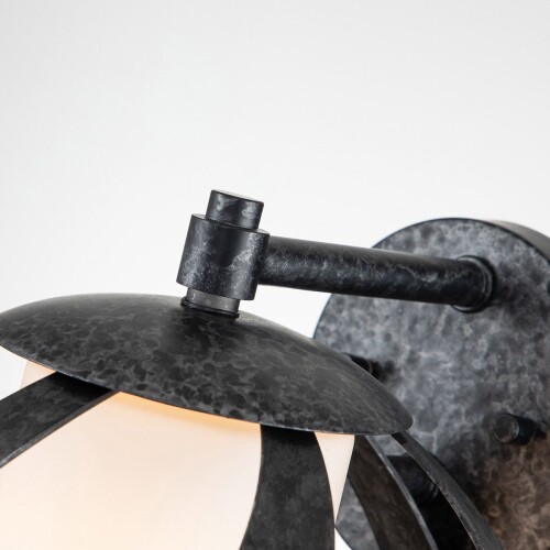 qn-blacksmith1-obk_detail1.jpg
