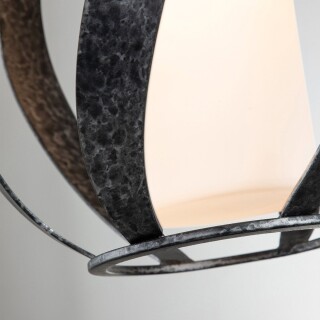 qn-blacksmith1-obk_detail2