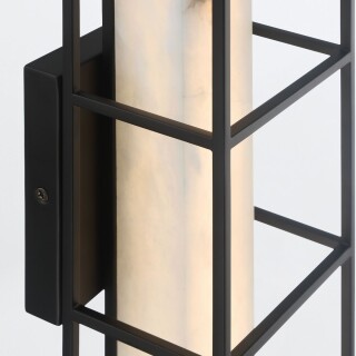 qn-blakley-m-bk_detail1
