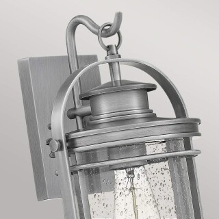 qn-booker-m-ia_detail1