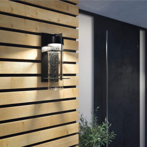 qn-eames-led-l-ek_insitu1.jpg