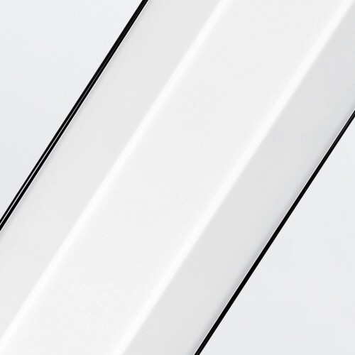 qn-facet-led3-bk-bath_detail2.jpg
