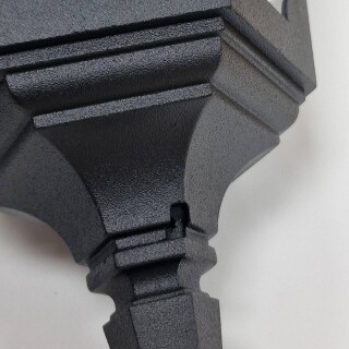 pr9-black_detail1